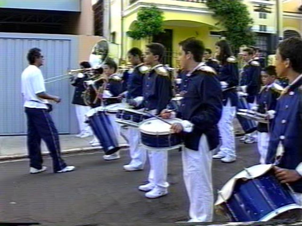 Foto - Visita da Academia Paulista de Letras em Botucatu em 2001