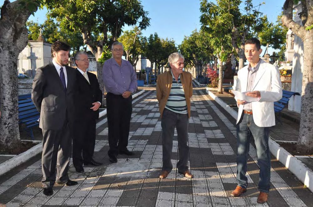 Foto - Homenagem ao Capitão José Gomes Pinheiro pelo Prefeito João Cury Neto em 14/04/2011