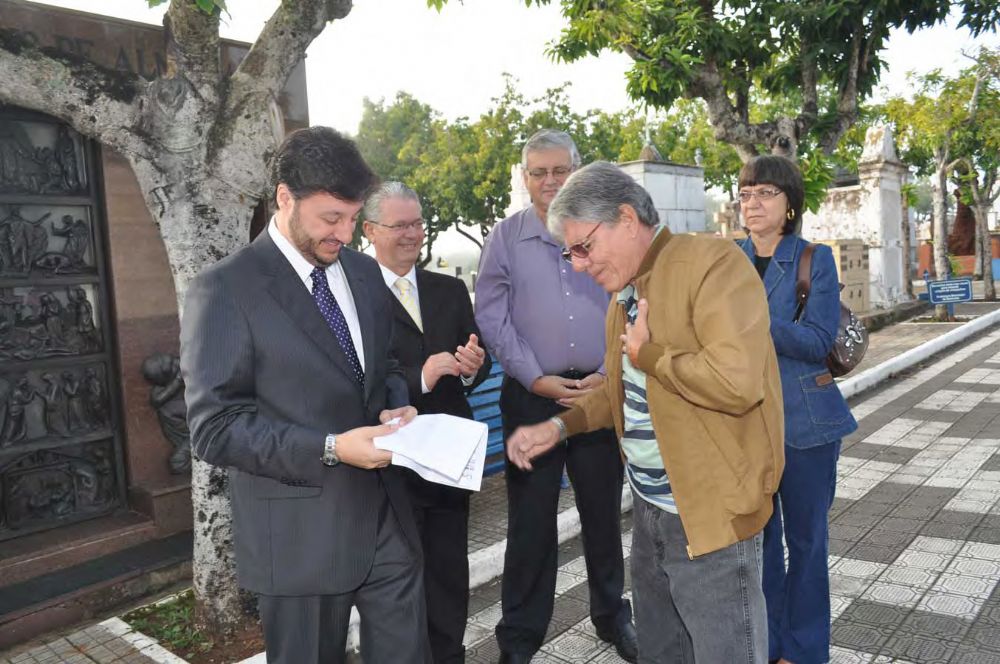 Foto - Homenagem ao Capitão José Gomes Pinheiro pelo Prefeito João Cury Neto em 14/04/2011